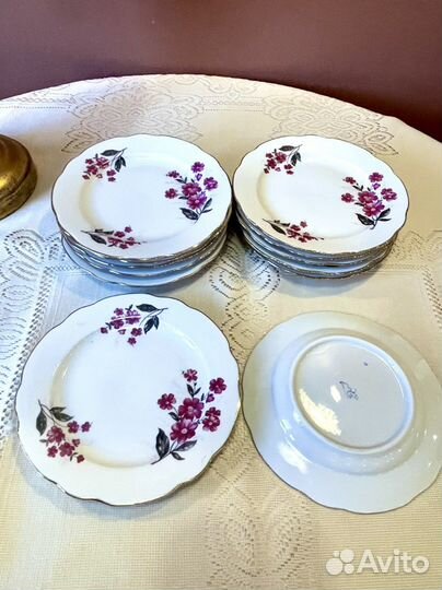 Тарелки, пирожковые закусочные Дулево