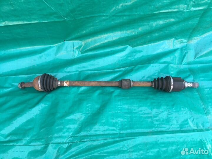 Полуось передняя правая Nissan Note Ниссан Ноут