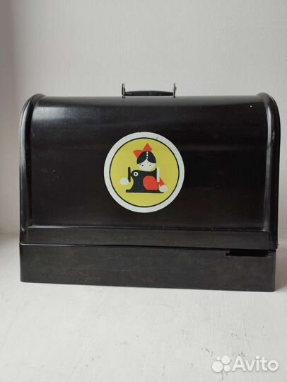 Детская швейная машинка СССР