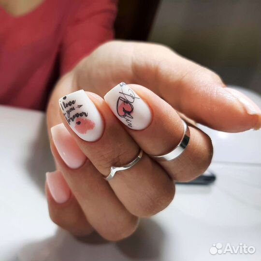 Маникюр и педикюр