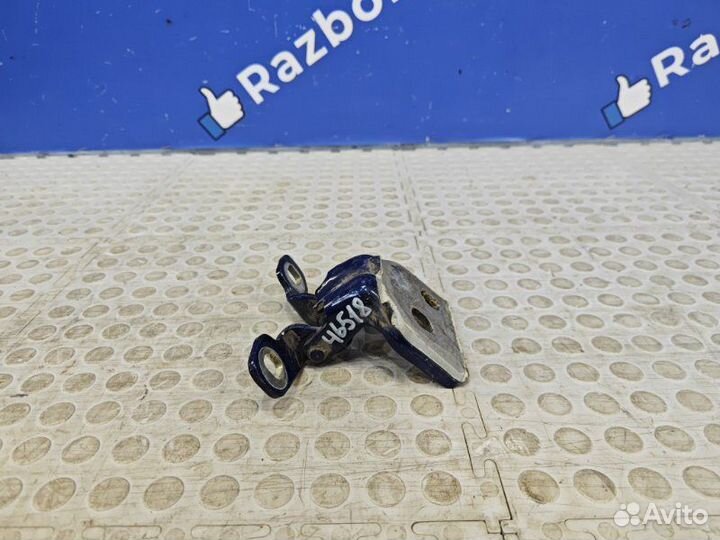 Петля двери Renault Logan 2 2016