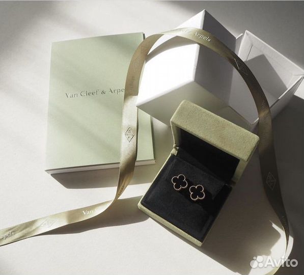 Серьги Van Cleef ониксы 6,8гр