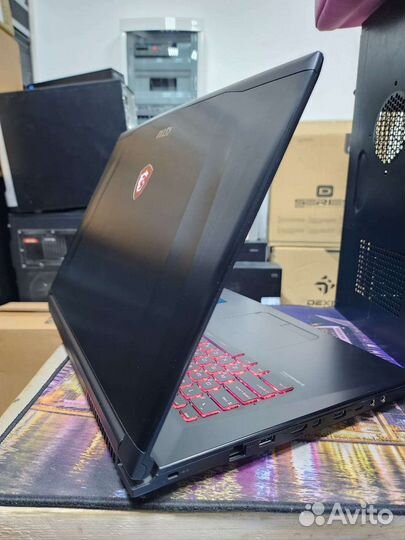 Игровой ноутбук MSi i7-7700HQ 16gb GTX1050ti 4gb