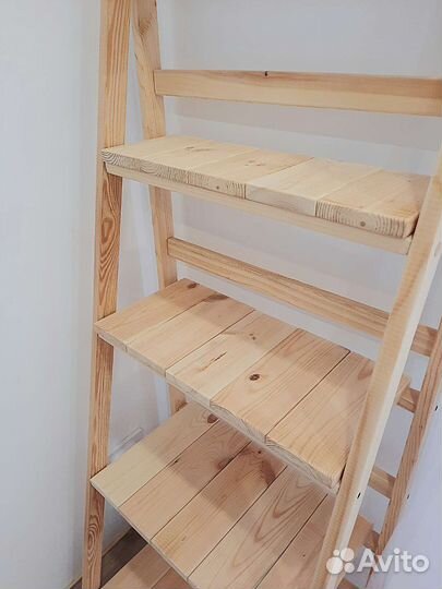Стеллаж лестница новый