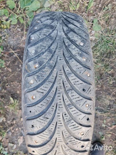 Goodyear UltraGrip Extreme 185/70 R14