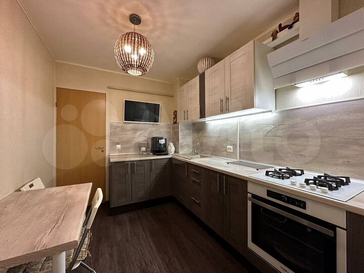 2-к. квартира, 49,1 м², 1/9 эт.