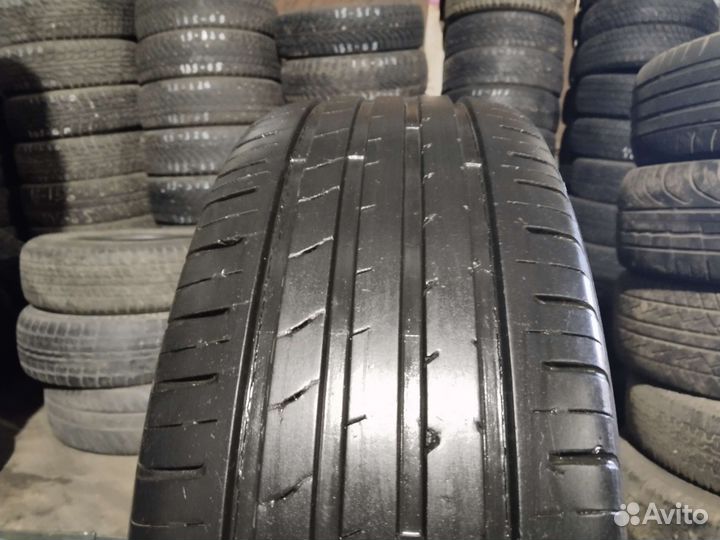Kumho Ecsta HS51 215/60 R16