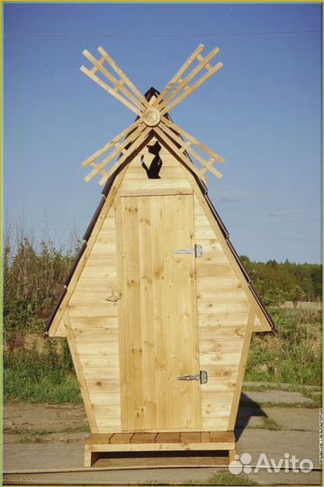 Дачный туалет деревянный QHR