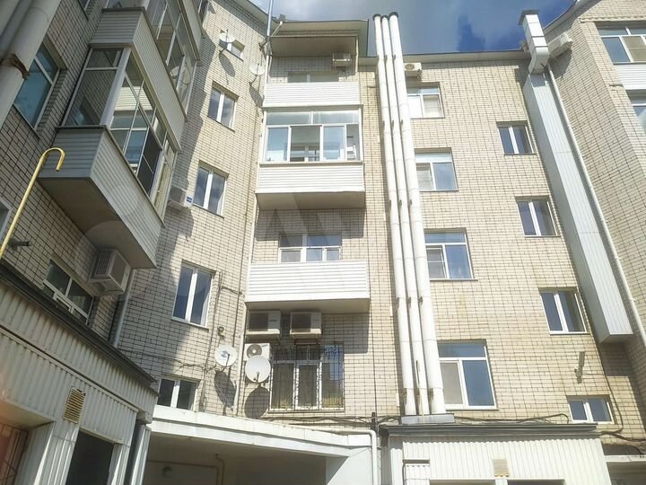 2-к. квартира, 62 м², 2/4 эт.