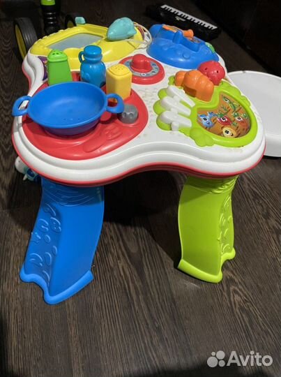 Развивающий столик chicco