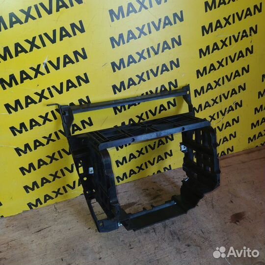 Панель магнитолы Bmw 5-Series E60 N53 2010