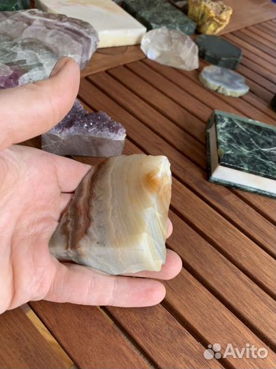 Камни и минералы коллекция