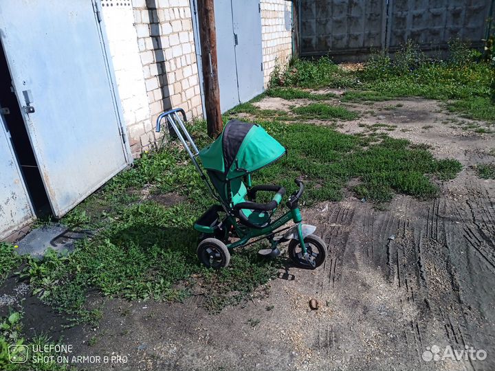 Детская прогулочная коляска