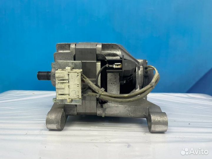 Двигатель стиральной машины Indesit