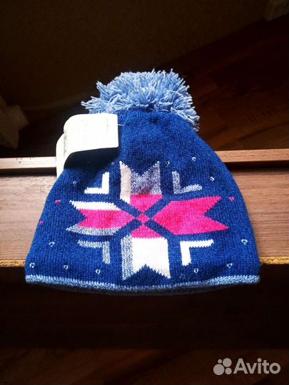 Женская шапка