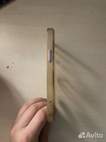 Чехол на iPhone 12