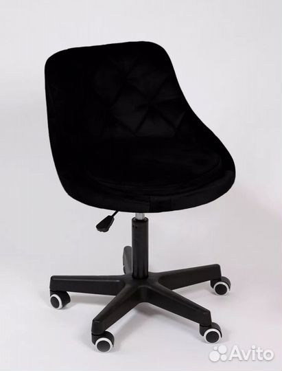 Стулья для мастера и клиента