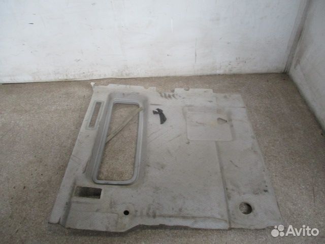 Обшивка боковой стенки кабины правая MAN 816257160