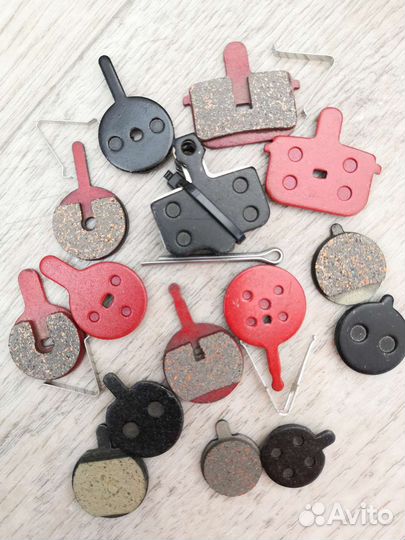 Тормозные колодки с медью и без на электросамокаты