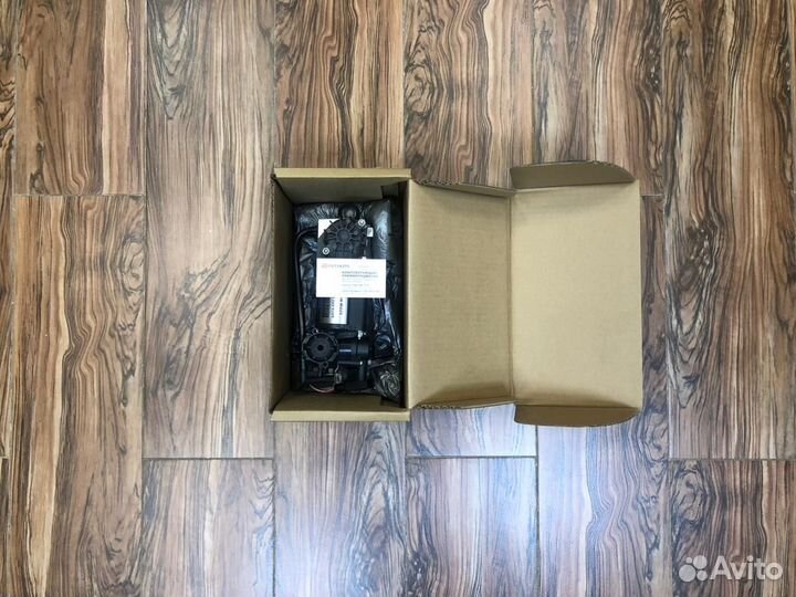 Mercedes-Benz E-class 211 компрессор подкачи