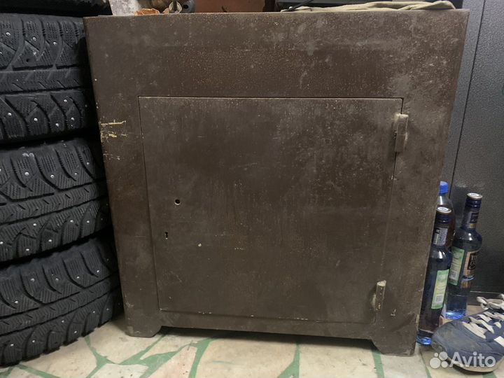 Ящик сейф металлический