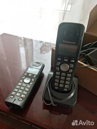 Panasonic телефон с двумя станциями