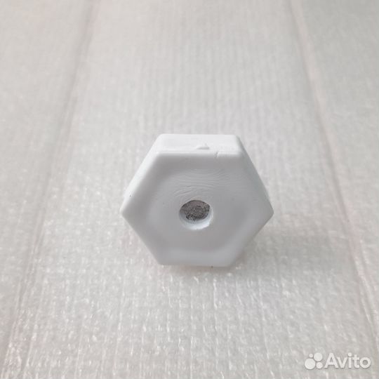 Ножка холодильника Бирюса (резьба М8) 0030061000