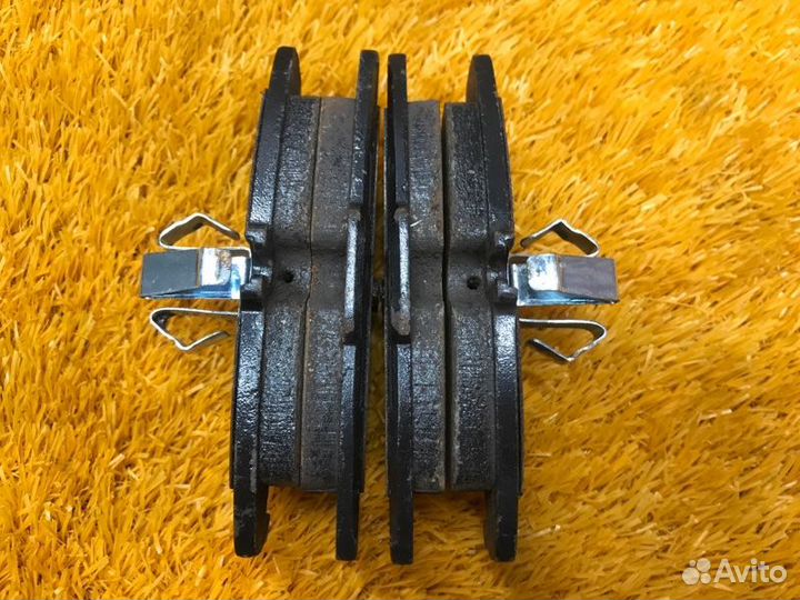 Колодки тормозные задние Mercedes-Benz C-Class