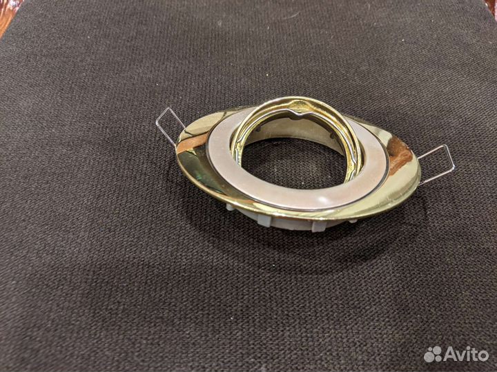 Потолочные светильники б/у