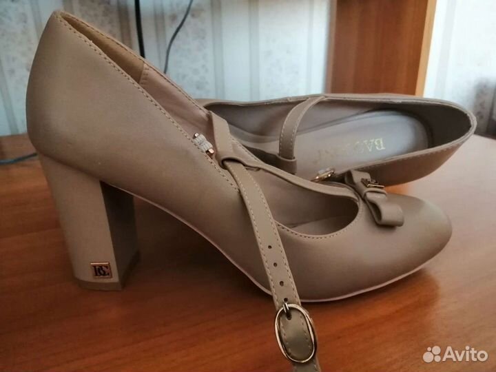 Туфли женские 39 размер бу