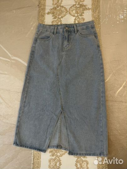 Юбка миди с разрезом 44