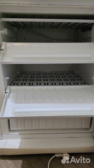 Холодильник stinol