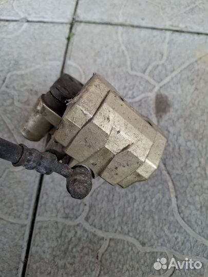 Суппорт передний stels arrow benelli