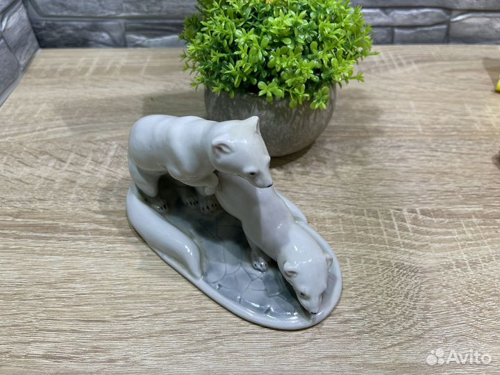 М.21975 Статуэтка Два горностая Royal Copenhagen