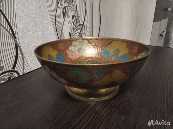 Ваза для фруктов на ножке