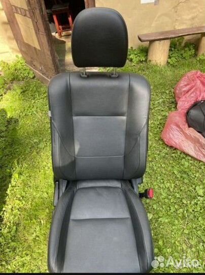 Сиденья Outlander 3