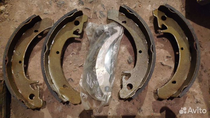 Комплект колодок заднего тормоза
