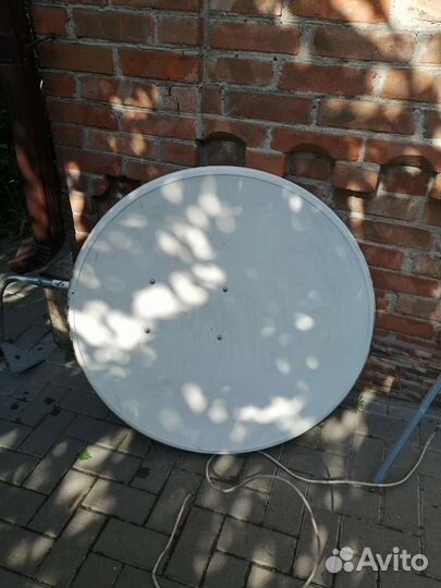 Спутниковая антенна тарелка