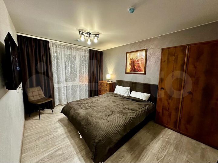 2-к. квартира, 55 м², 1/9 эт.