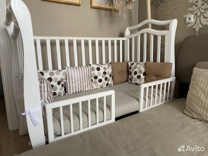 Детская кроватка+комод с пеленальным столом