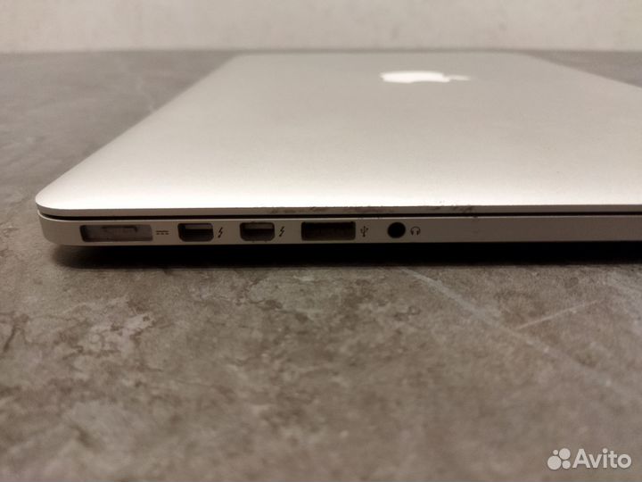Apple MacBook Pro, Retina 15, Mid 2015