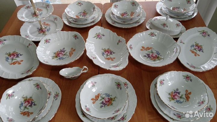 Набор 12 тарелок 