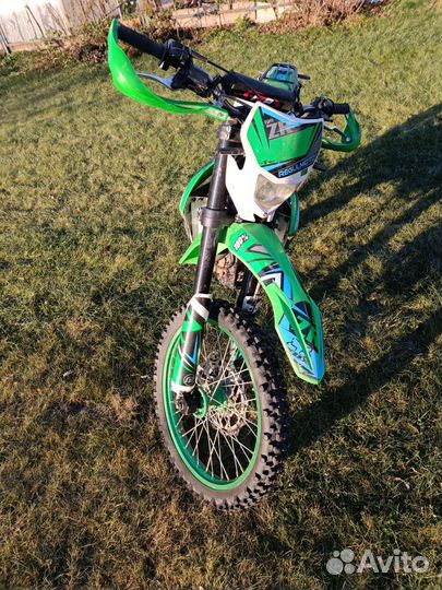 Regulmoto zr 250
