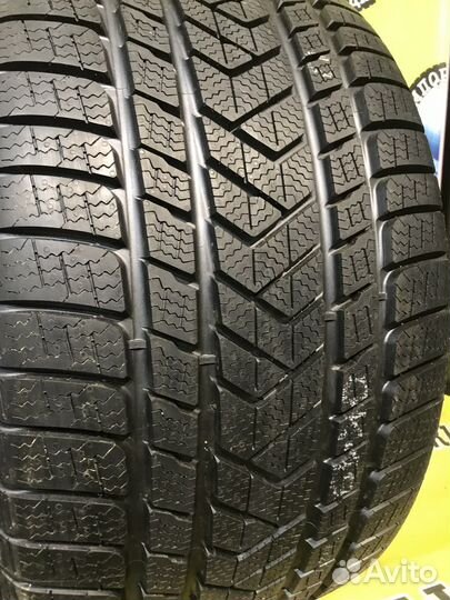 Pirelli Winter Sottozero 3 275/35 R21 и 315/30 R21 103V