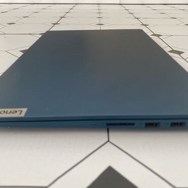 Ноутбук Lenovo