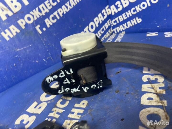 Ремень безопасности. Plymouth Voyager минивен 6G72