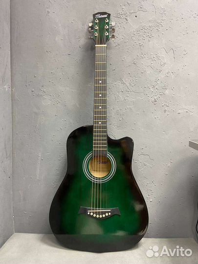 Гитара новая