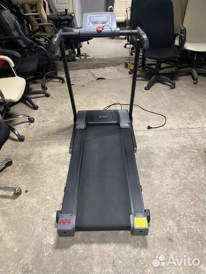 Беговая дорожка housefit