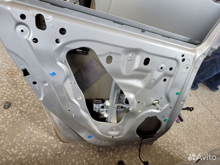 Дверь задняя левая Chevrolet Cruze 95351988 униве