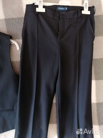 Костюм новый на мальчика размер 146